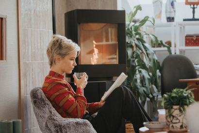 How do I use my Stûv pellet stove properly?